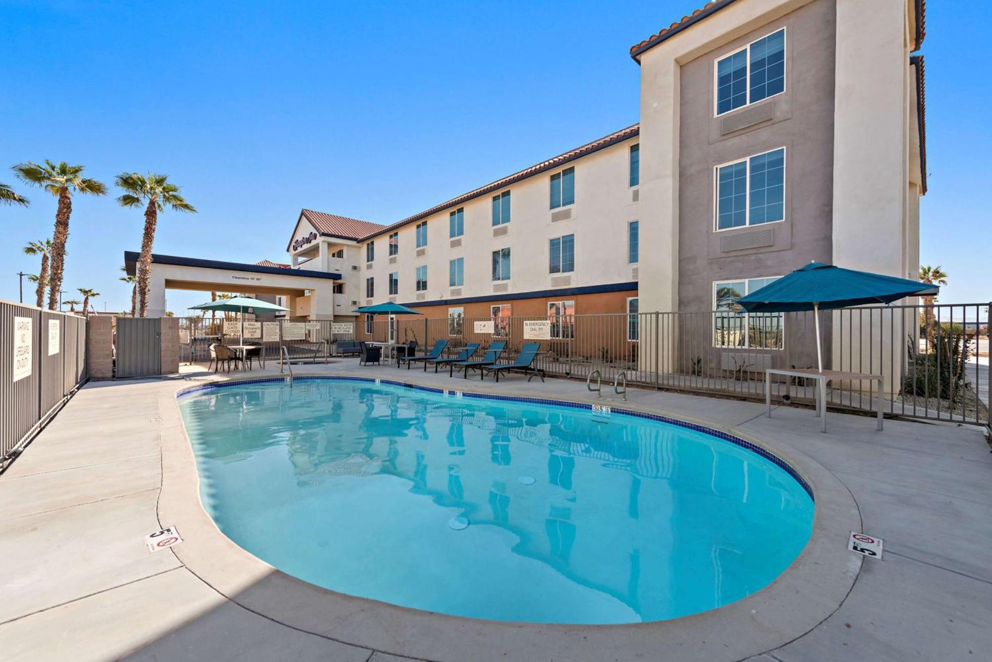 Holiday Inn Express Calexico, an IHG Hotel Exterior foto