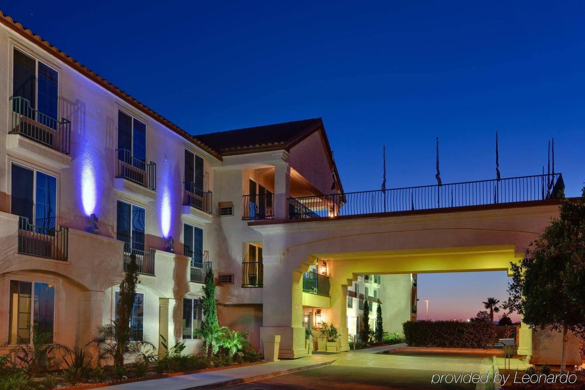 Holiday Inn Express Calexico, an IHG Hotel Exterior foto
